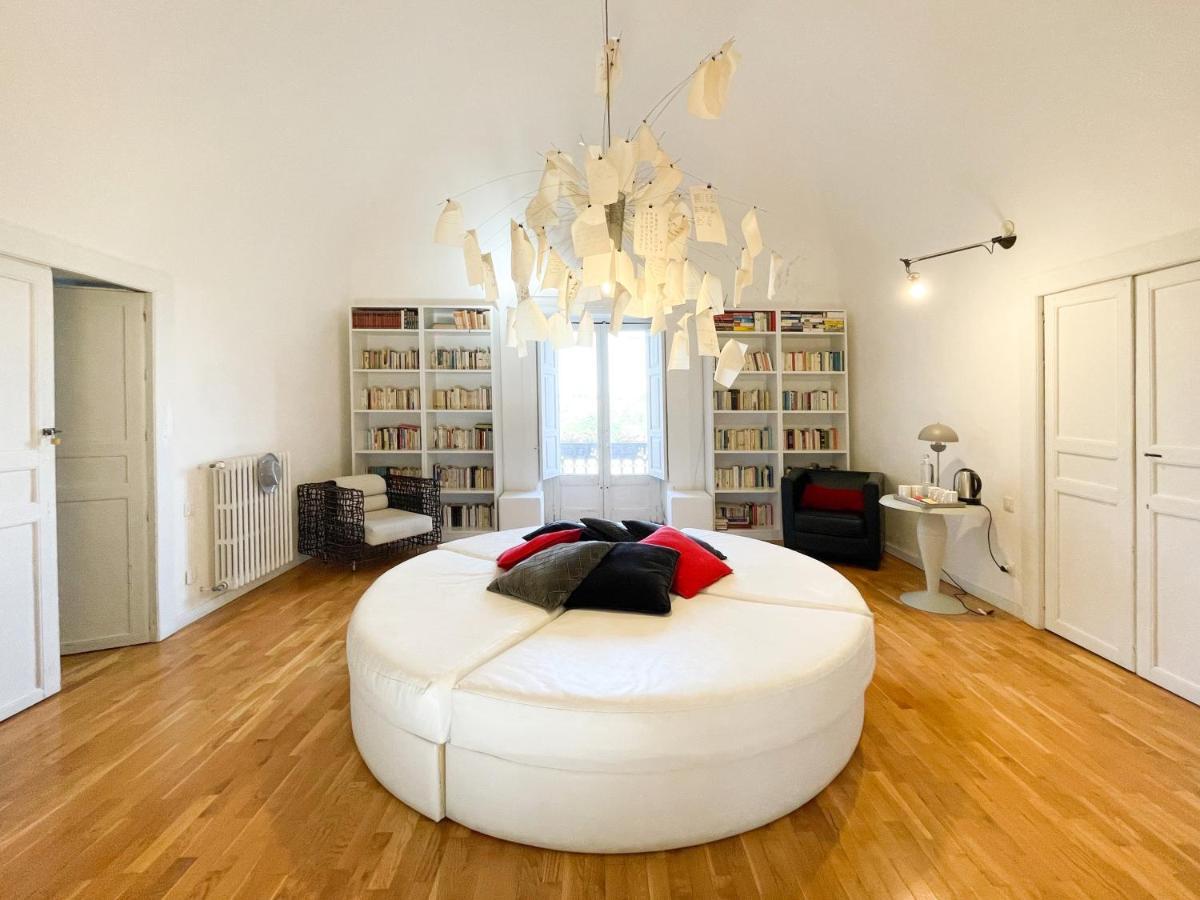 La Casa Del Poeta - Dimora Storica Bed & Breakfast